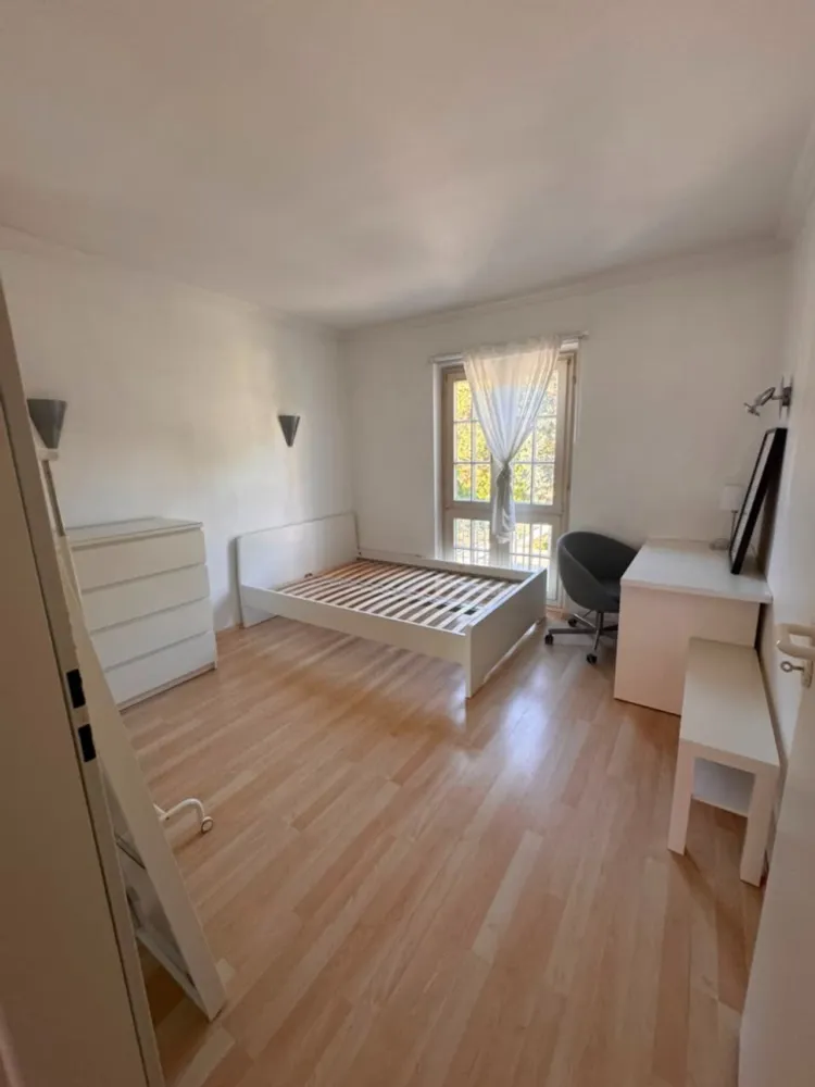 3 Zimmer Wohnung mit 15 m² in Nürnberg – Bild 4