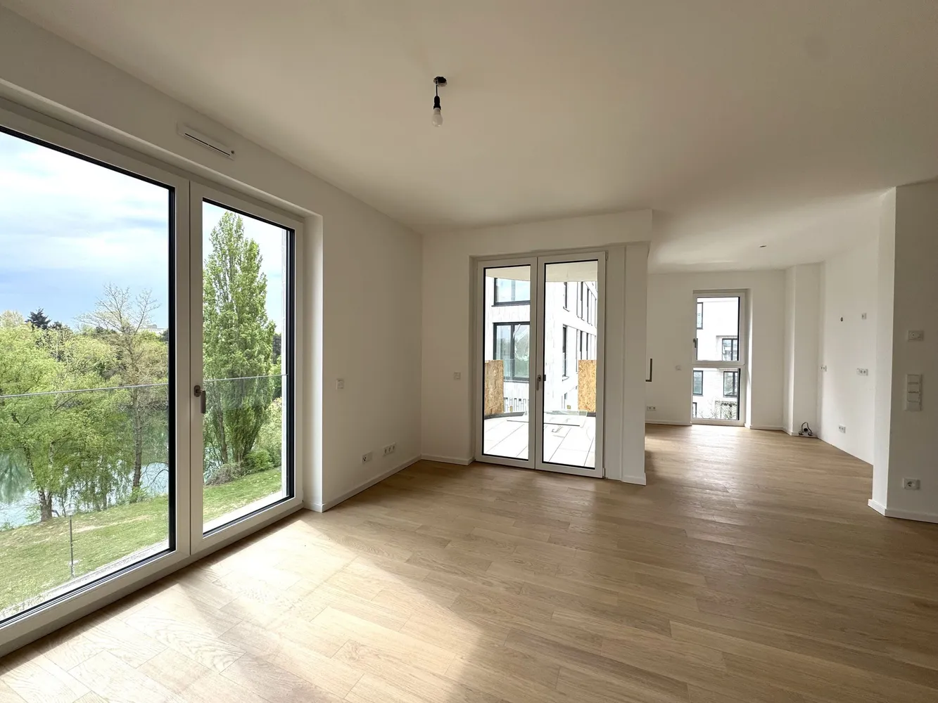 4 Zimmer Wohnung mit 99 m² in Düsseldorf – Bild 2