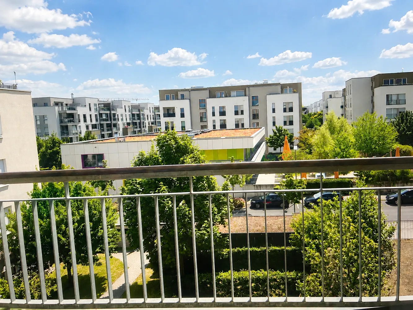 4 Zimmer Wohnung mit 118 m² in Frankfurt am Main – Bild 3