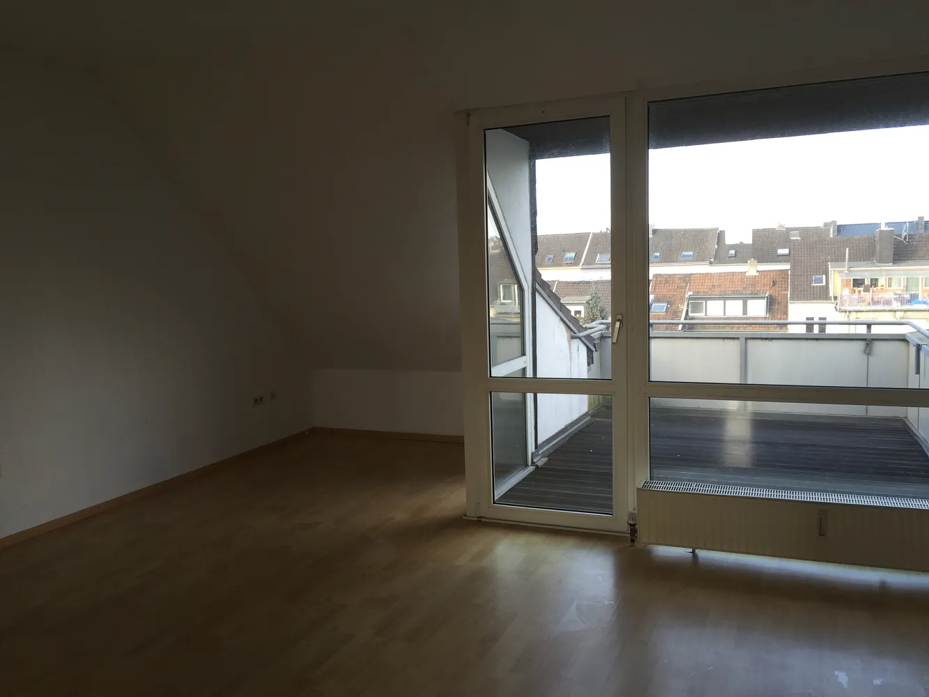 3 Zimmer Wohnung mit 76 m² in Krefeld – Bild 2