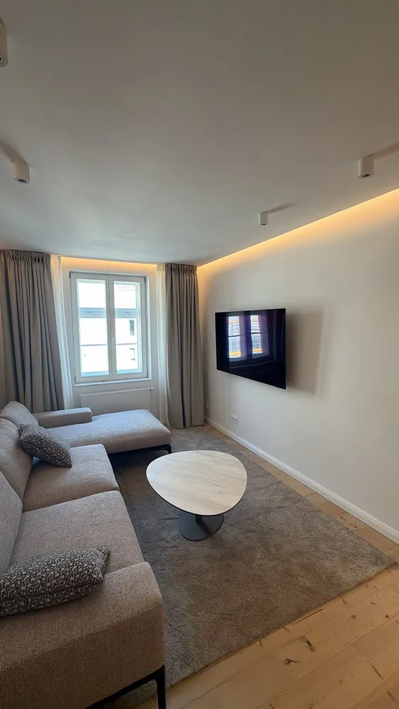 5 Zimmer Wohnung mit 119 m² in München – Bild 2