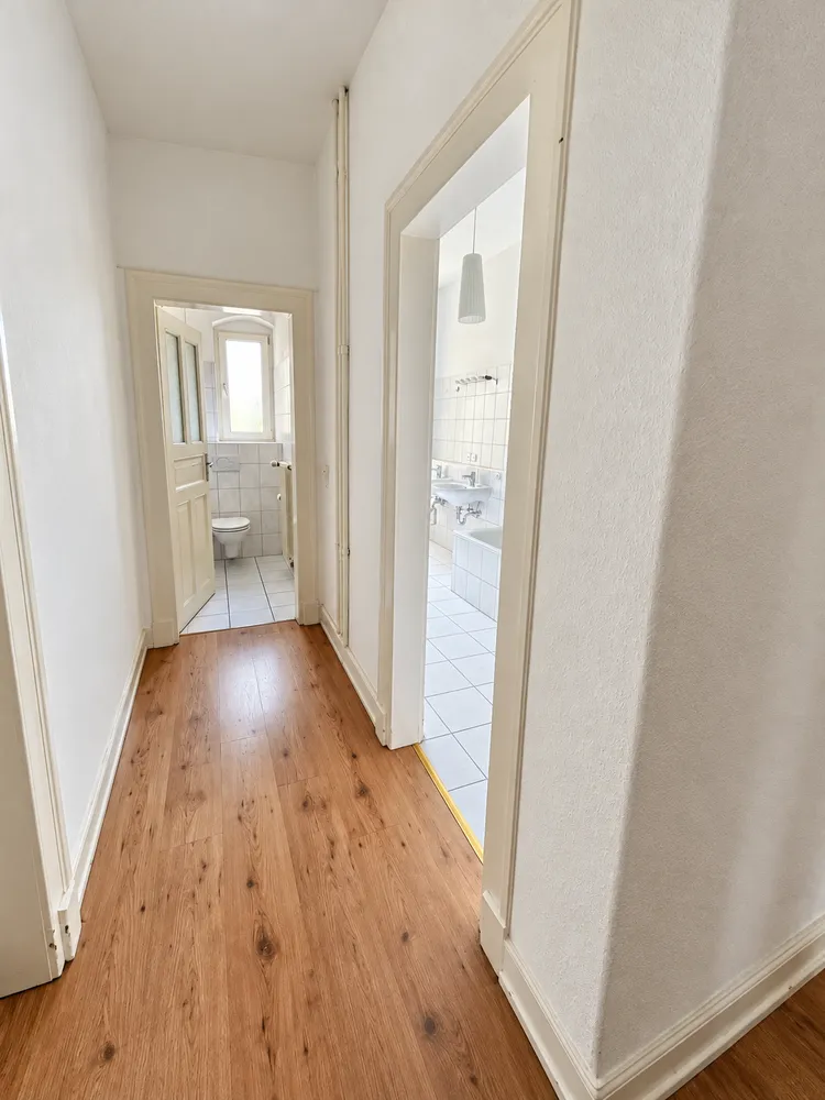 5 Zimmer Wohnung mit 165 m² in Karlsruhe – Bild 3