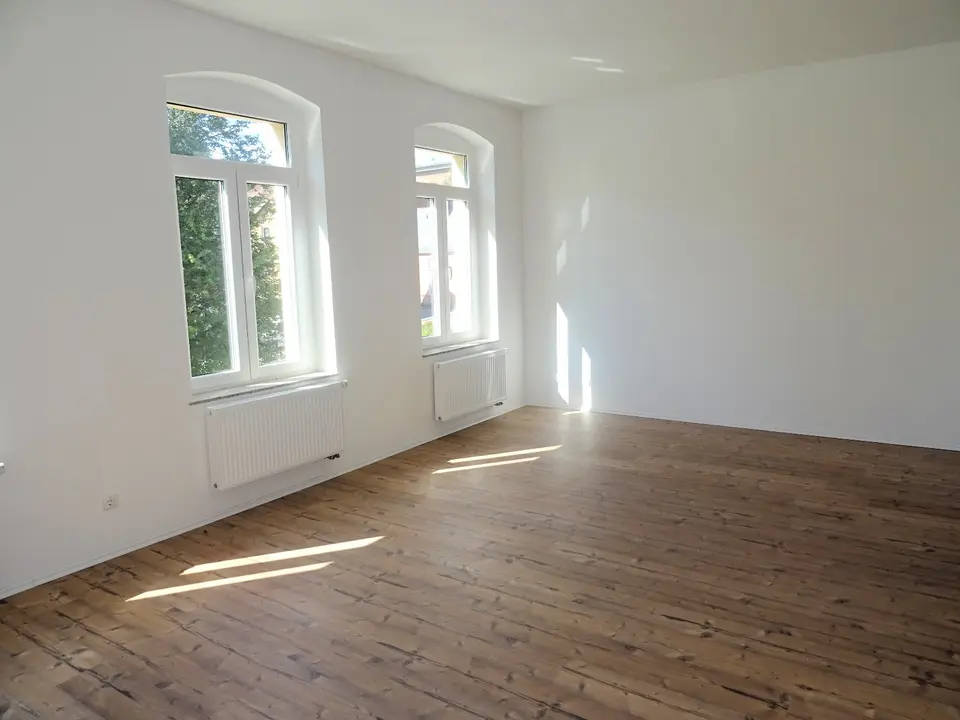 3 Zimmer Wohnung mit 90 m² in Werdau – Bild 2