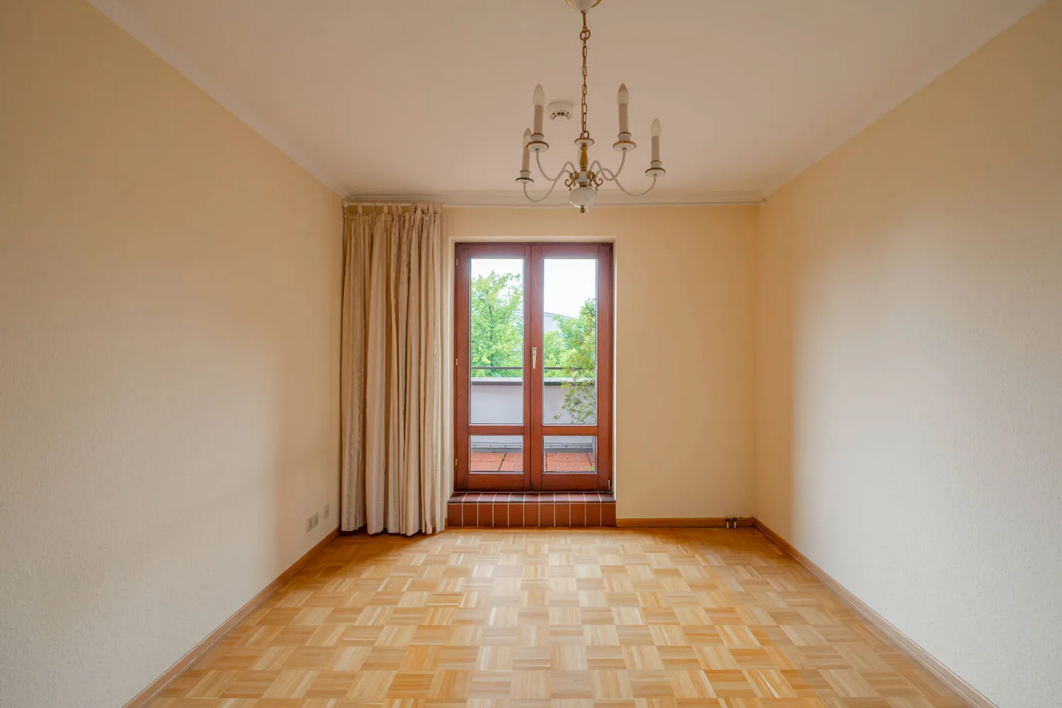 2 Zimmer Wohnung mit 74 m² in Hamburg – Bild 7