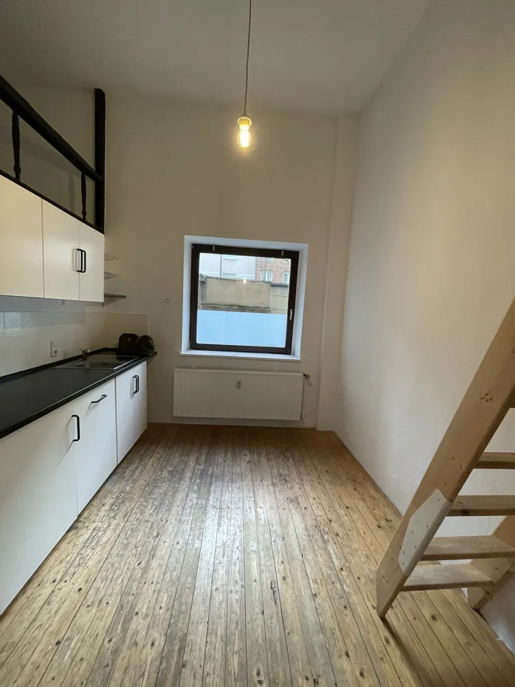 2 Zimmer Wohnung mit 60 m² in Köln – Bild 2