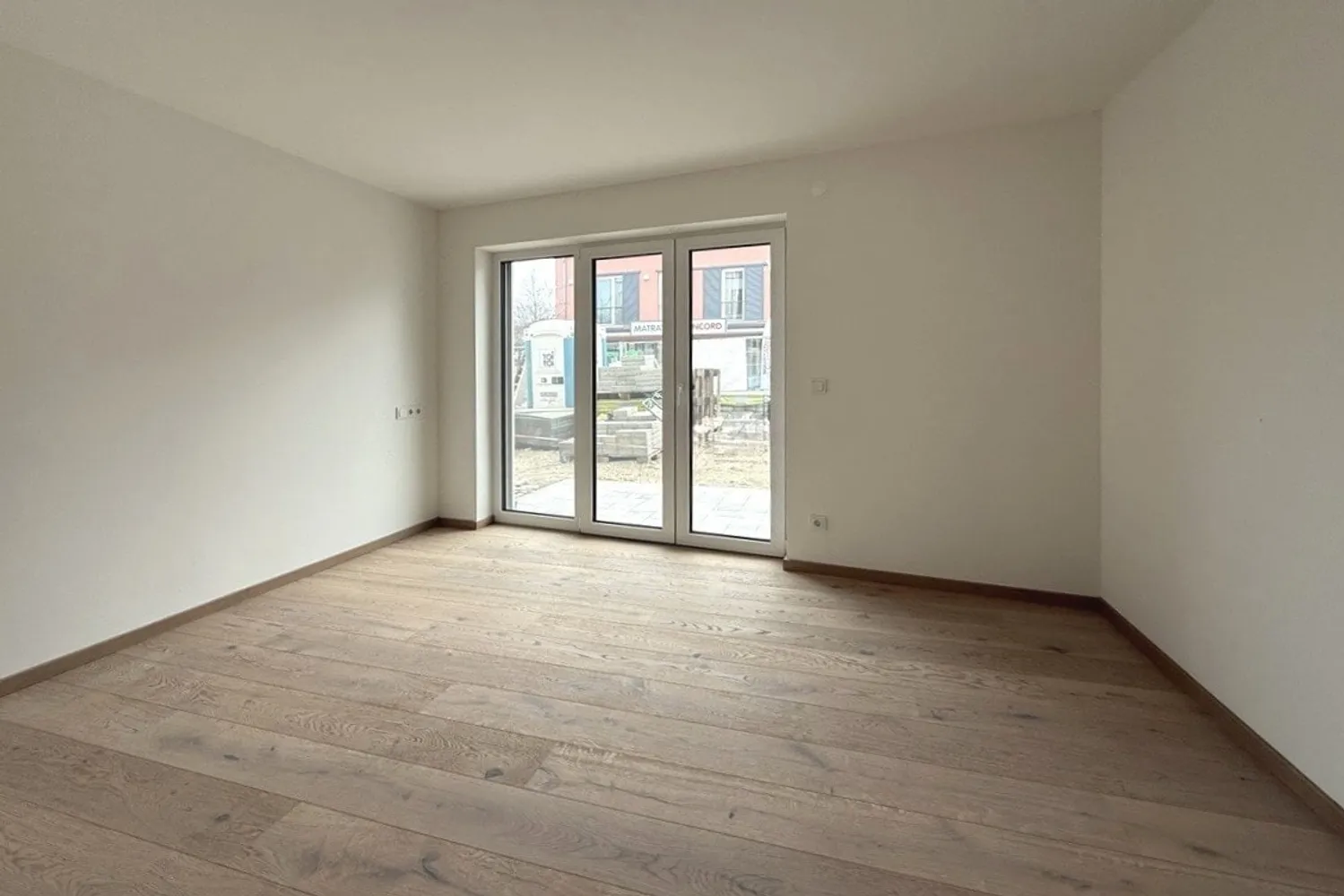 2 Zimmer Wohnung mit 84 m² in München – Bild 2