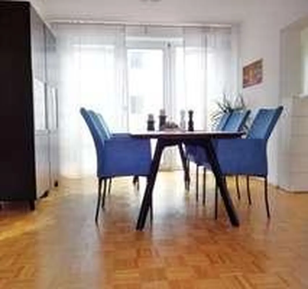 4 Zimmer Wohnung mit 90 m² in Frankfurt am Main – Bild 2