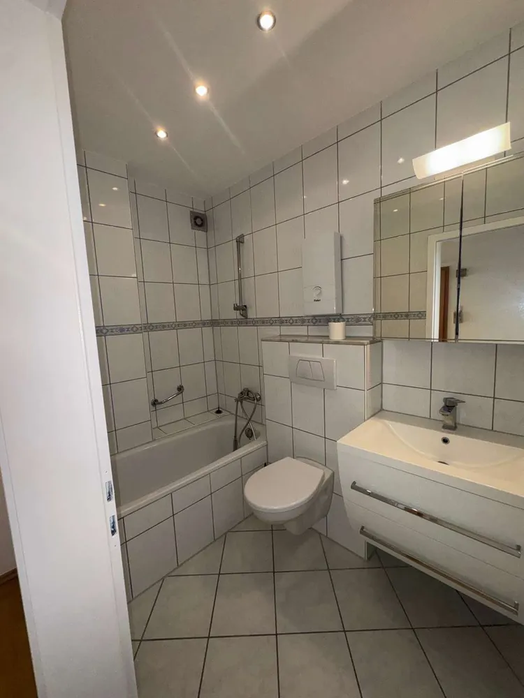 4 Zimmer Wohnung mit 70 m² in Duisburg – Bild 2