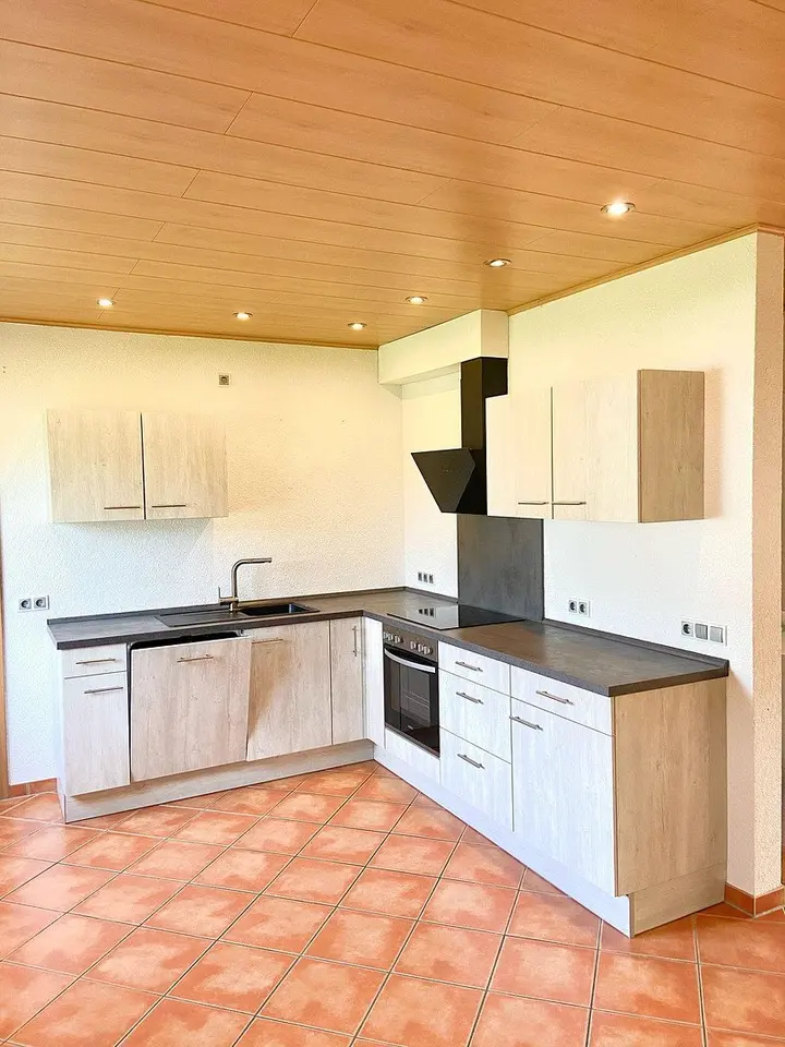 5 Zimmer Wohnung mit 120 m² in Hof – Bild 2
