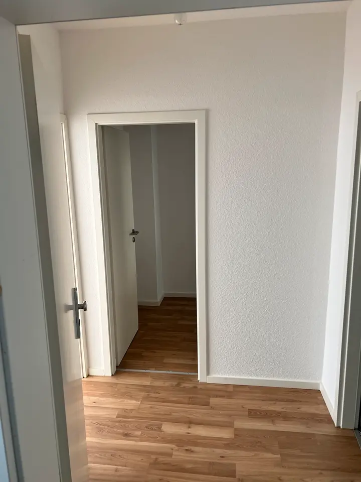 2 Zimmer Wohnung mit 44 m² in Krefeld – Bild 2