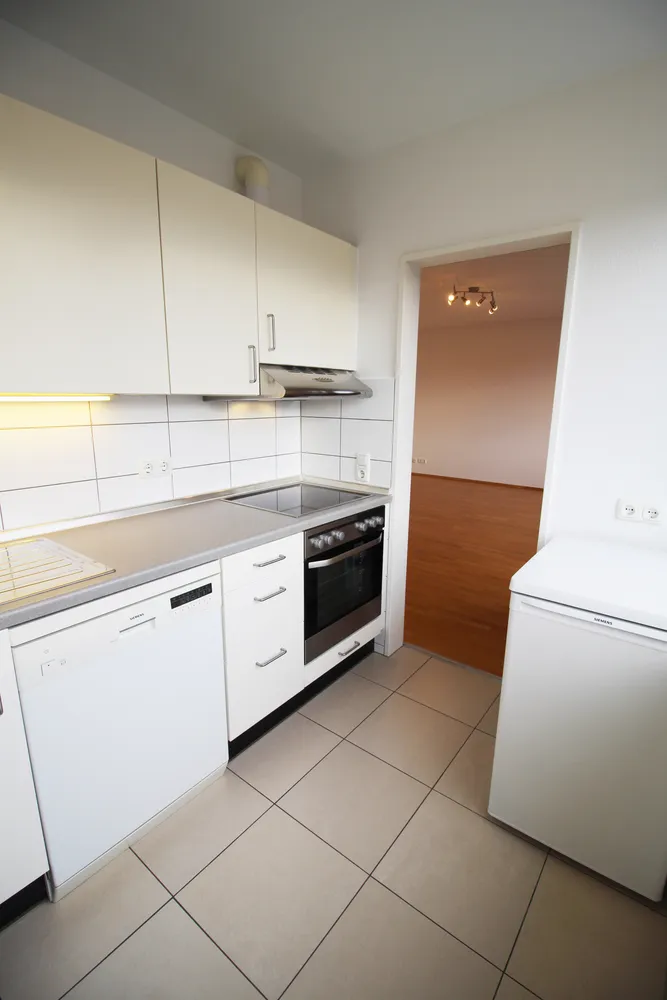 1 room apartment with 44 m² in Cologne – Photo 8