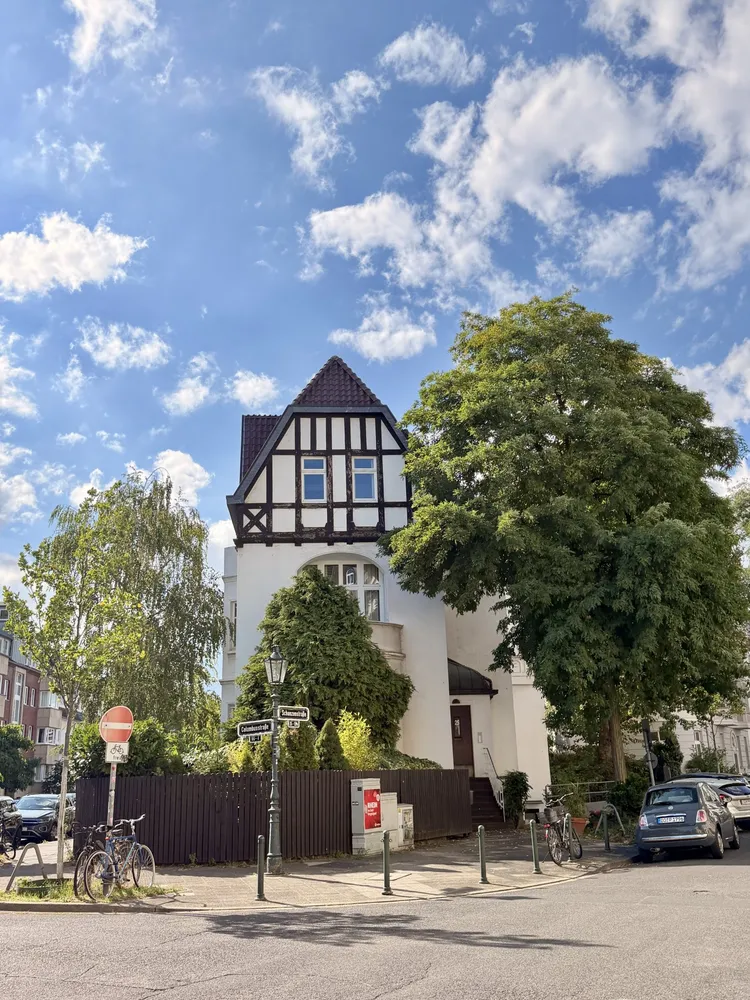 2 room apartment with 64 m² in Düsseldorf – Photo 1