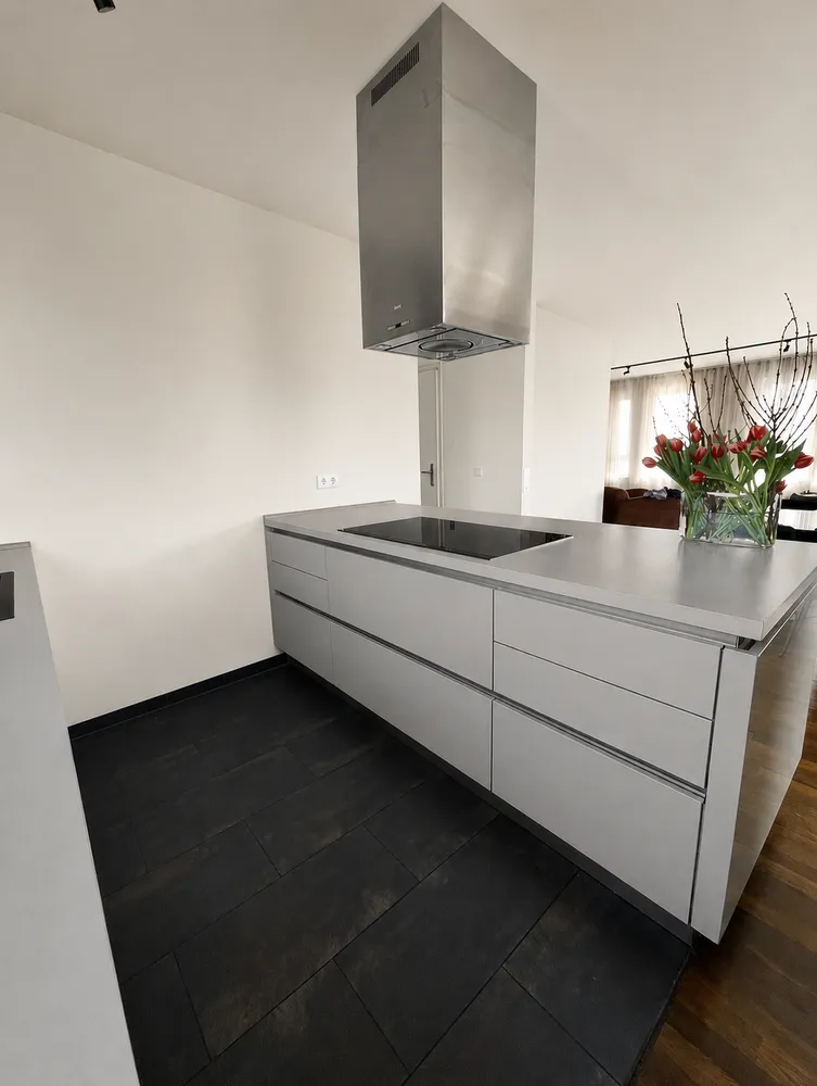4 Zimmer Wohnung mit 145 m² in Frankfurt am Main – Bild 2
