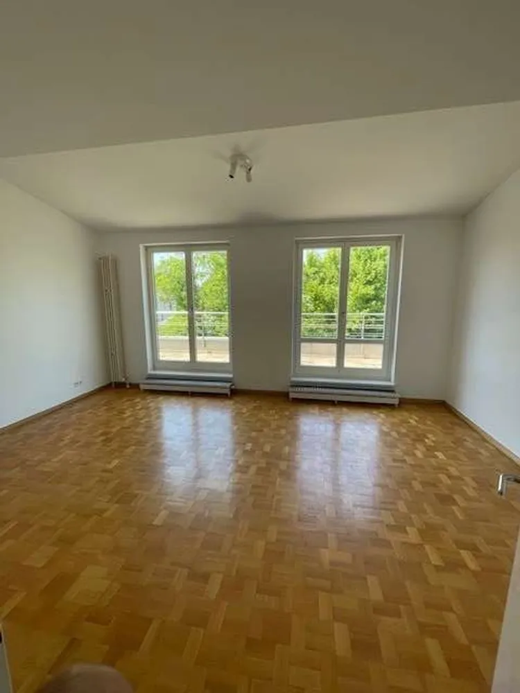 4 Zimmer Wohnung mit 213 m² in Potsdam – Bild 3