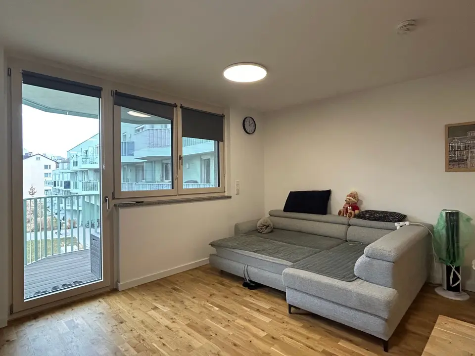 4 Zimmer Wohnung mit 106 m² in München – Bild 2