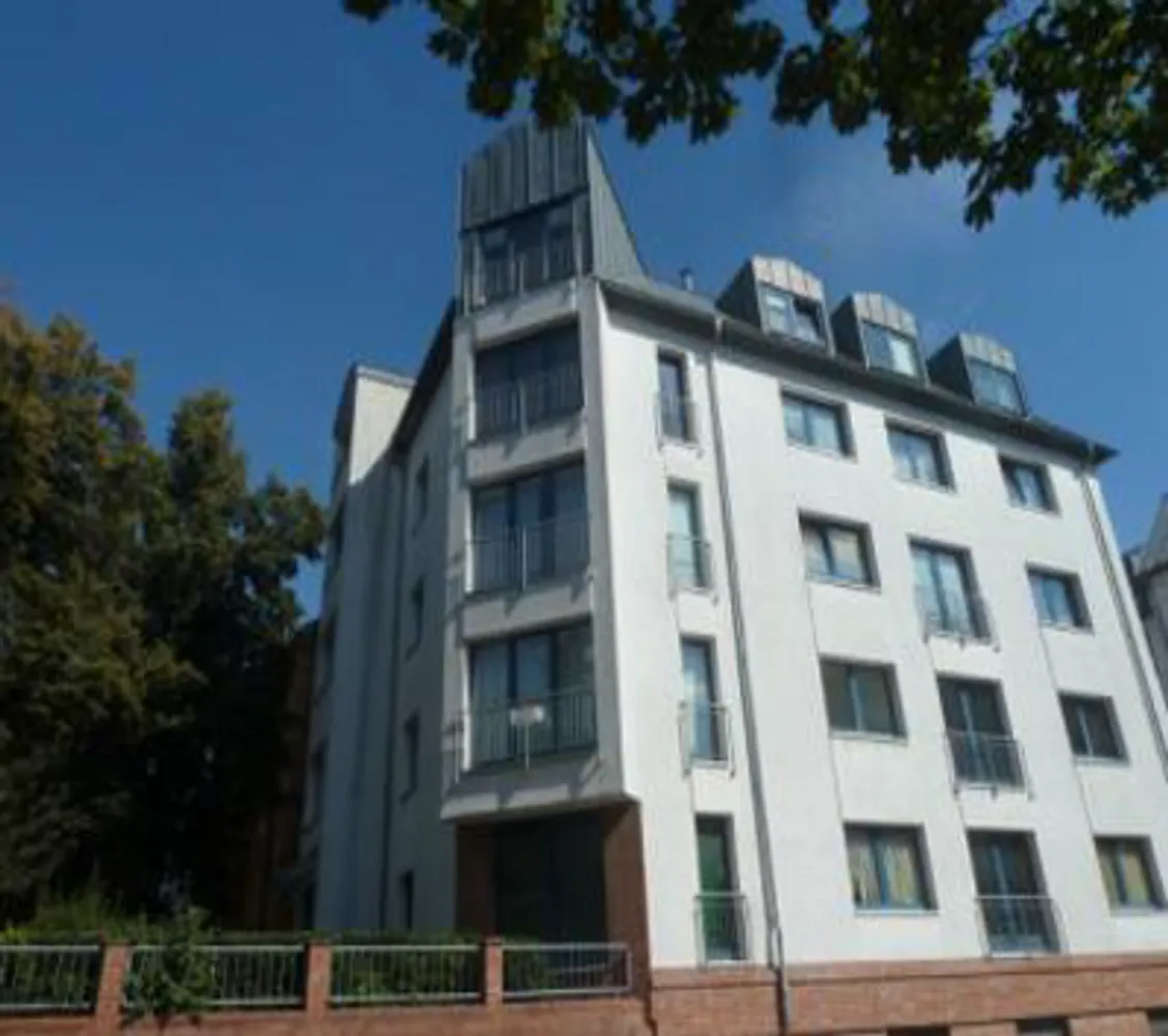 1 Zimmer Wohnung mit 30 m² in Halle (Saale) – Bild 1