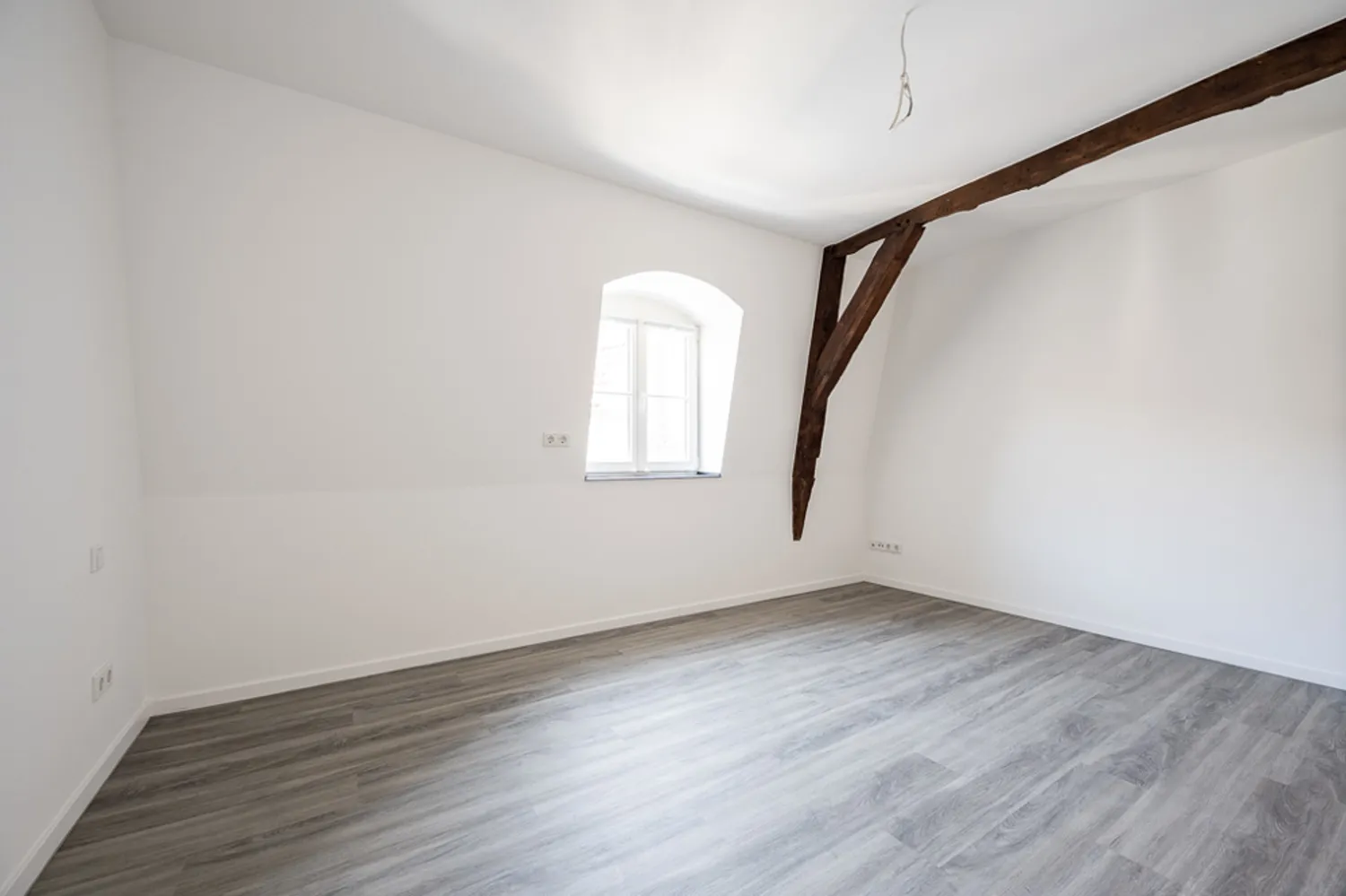 4 Zimmer Wohnung mit 120 m² in Krefeld – Bild 12