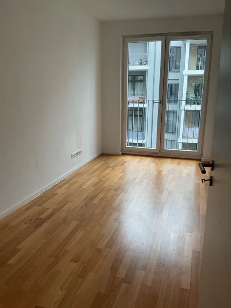 4 Zimmer Wohnung mit 96 m² in Berlin – Bild 1