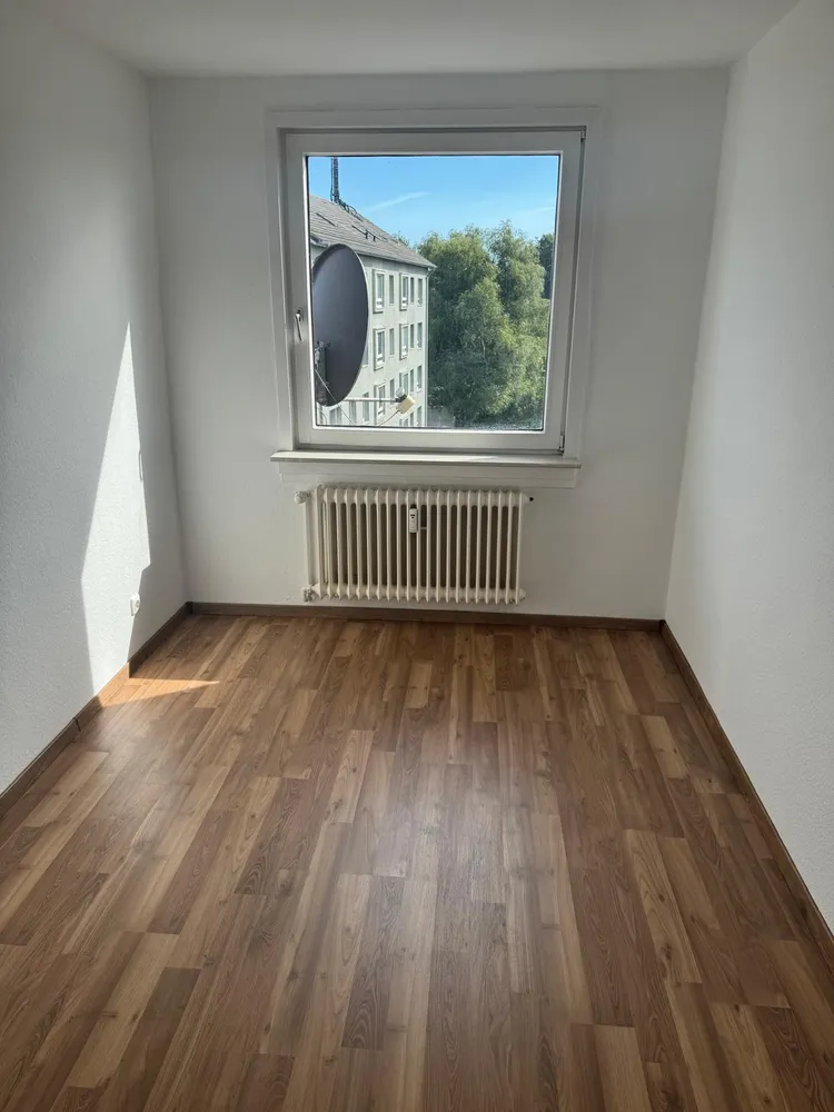 4 Zimmer Wohnung mit 82 m² in Bremerhaven – Bild 2