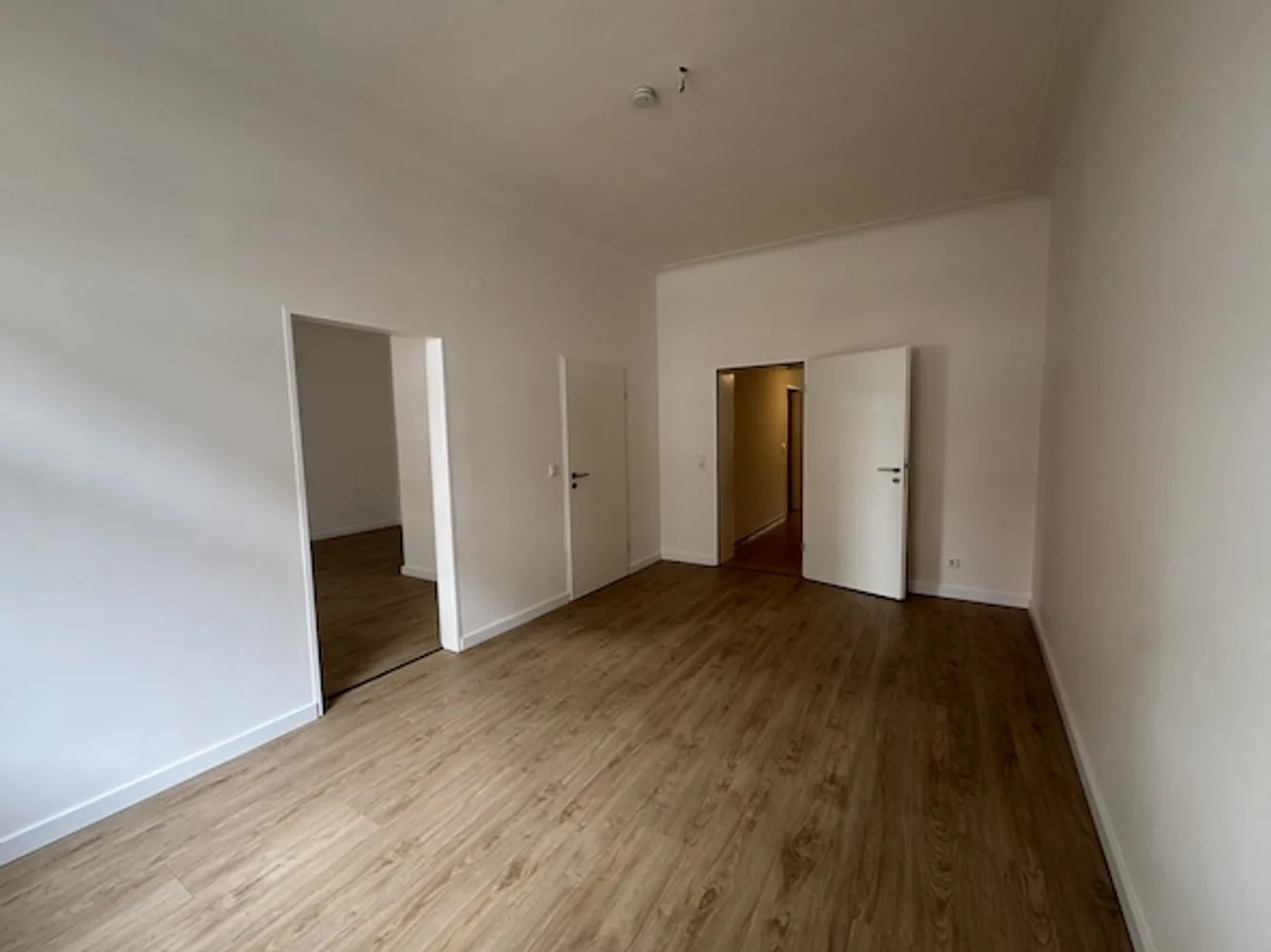 3 Zimmer Wohnung mit 80 m² in Düsseldorf – Bild 4