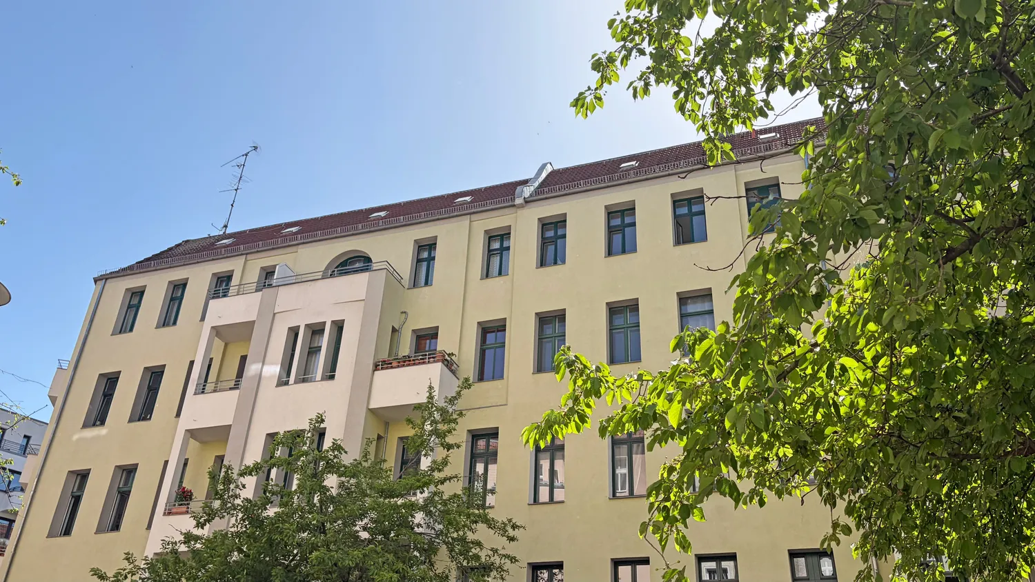 3 Zimmer Wohnung mit 85 m² in Berlin – Bild 2