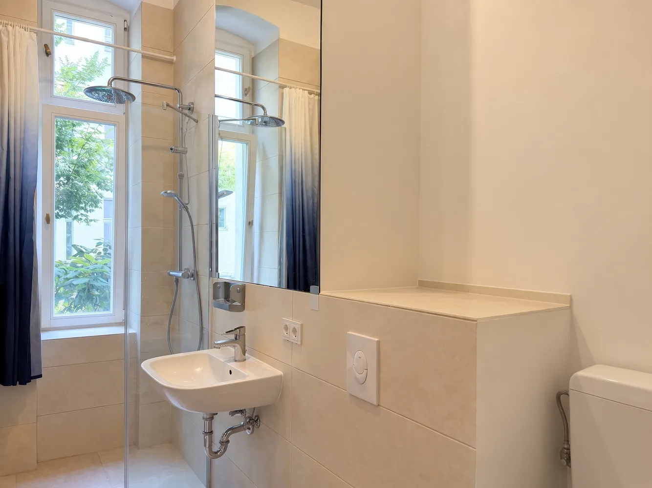 2 Zimmer Wohnung mit 77 m² in Berlin – Bild 9
