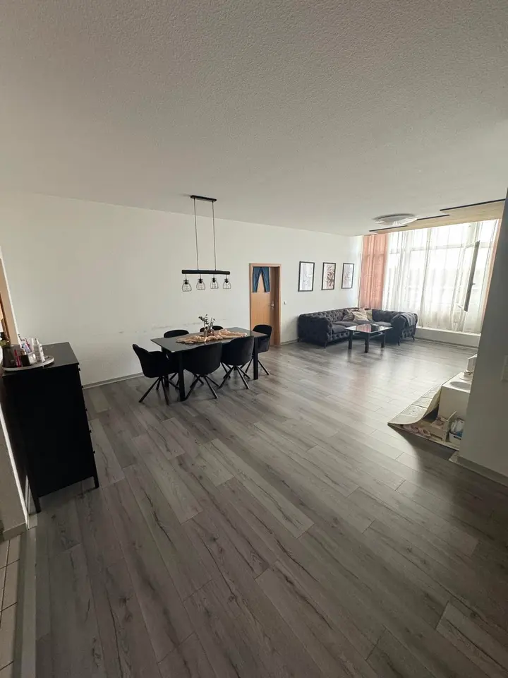 4 Zimmer Wohnung mit 134 m² in Heilbronn – Bild 2