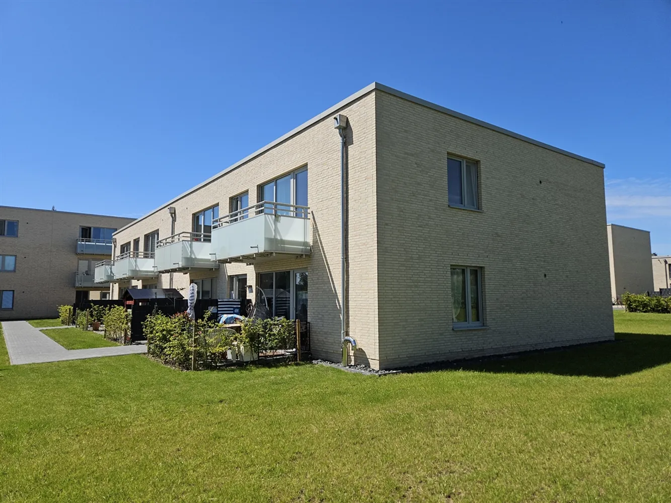 2 Zimmer Wohnung mit 62 m² in Heide – Bild 2