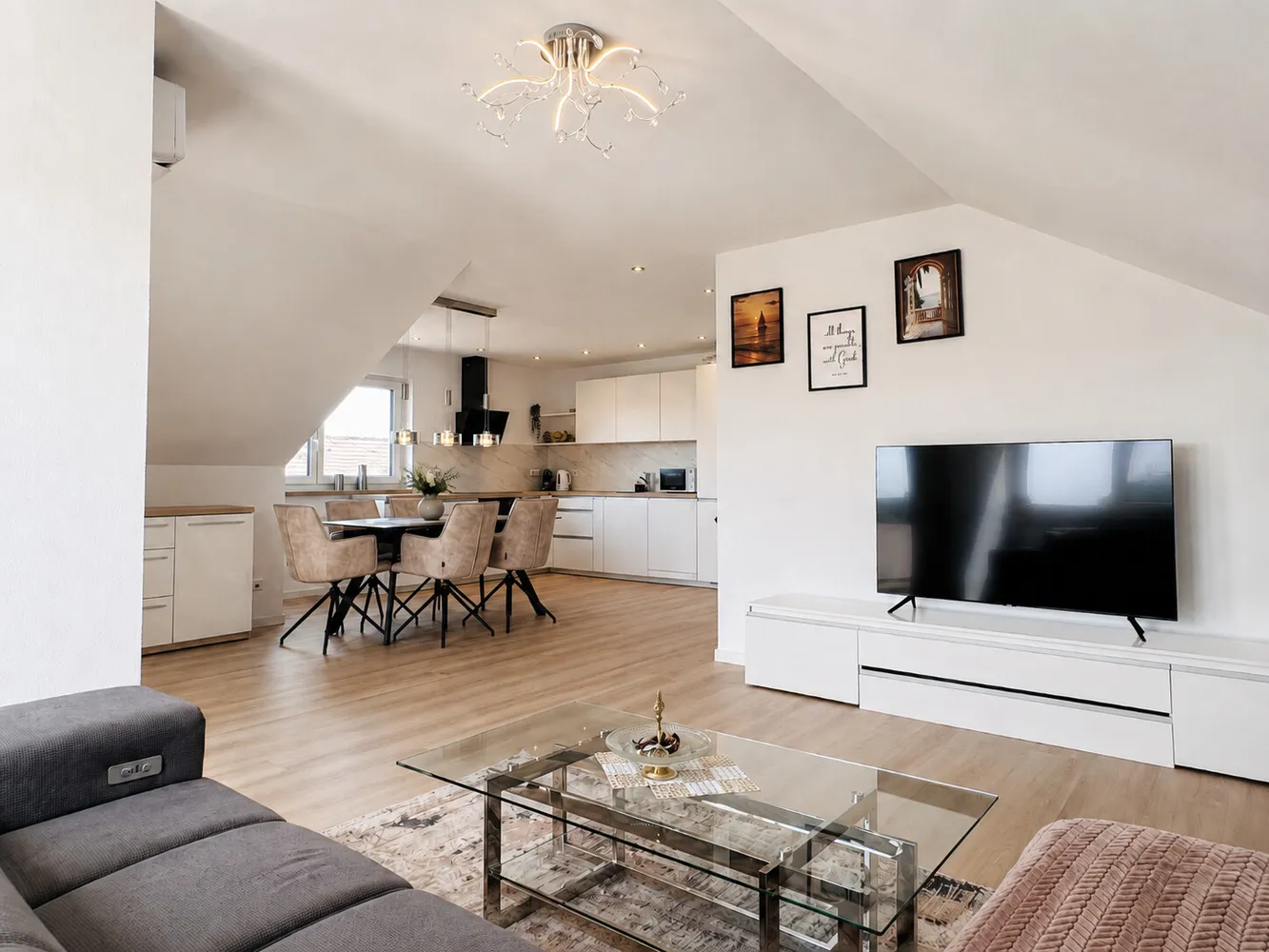 4 Zimmer Wohnung mit 80 m² in Böblingen – Bild 2