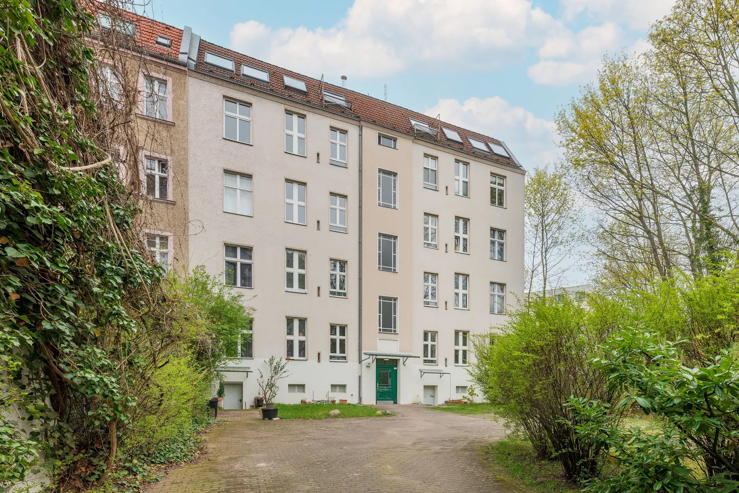 2 Zimmer Wohnung mit 64 m² in Berlin – Bild 4