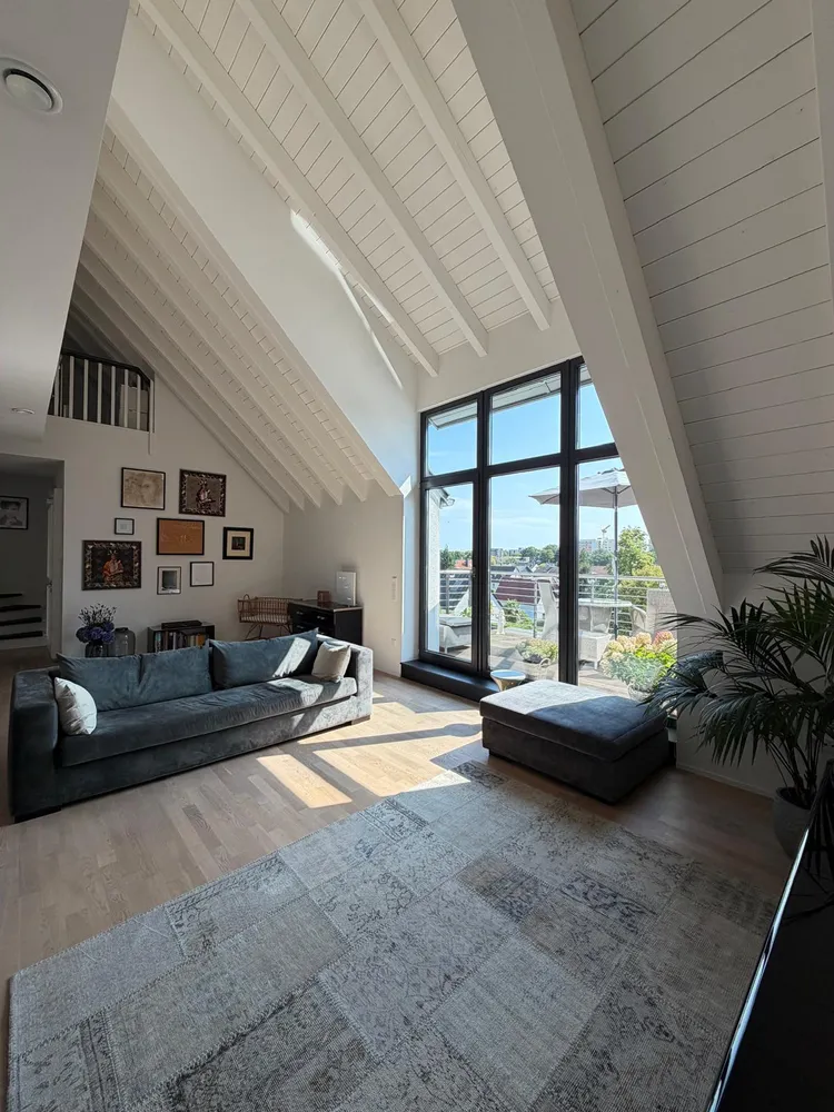 4 Zimmer Wohnung mit 133 m² in Düsseldorf – Bild 1