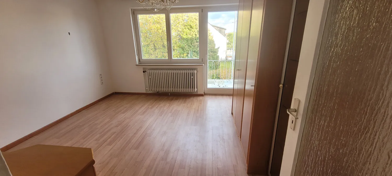 4 Zimmer Wohnung mit 102 m² in Augsburg – Bild 2