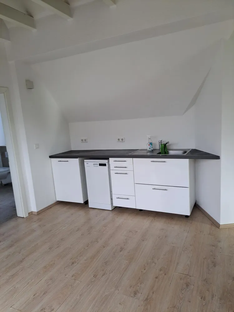 2 Zimmer Wohnung mit 67 m² in Krefeld – Bild 2