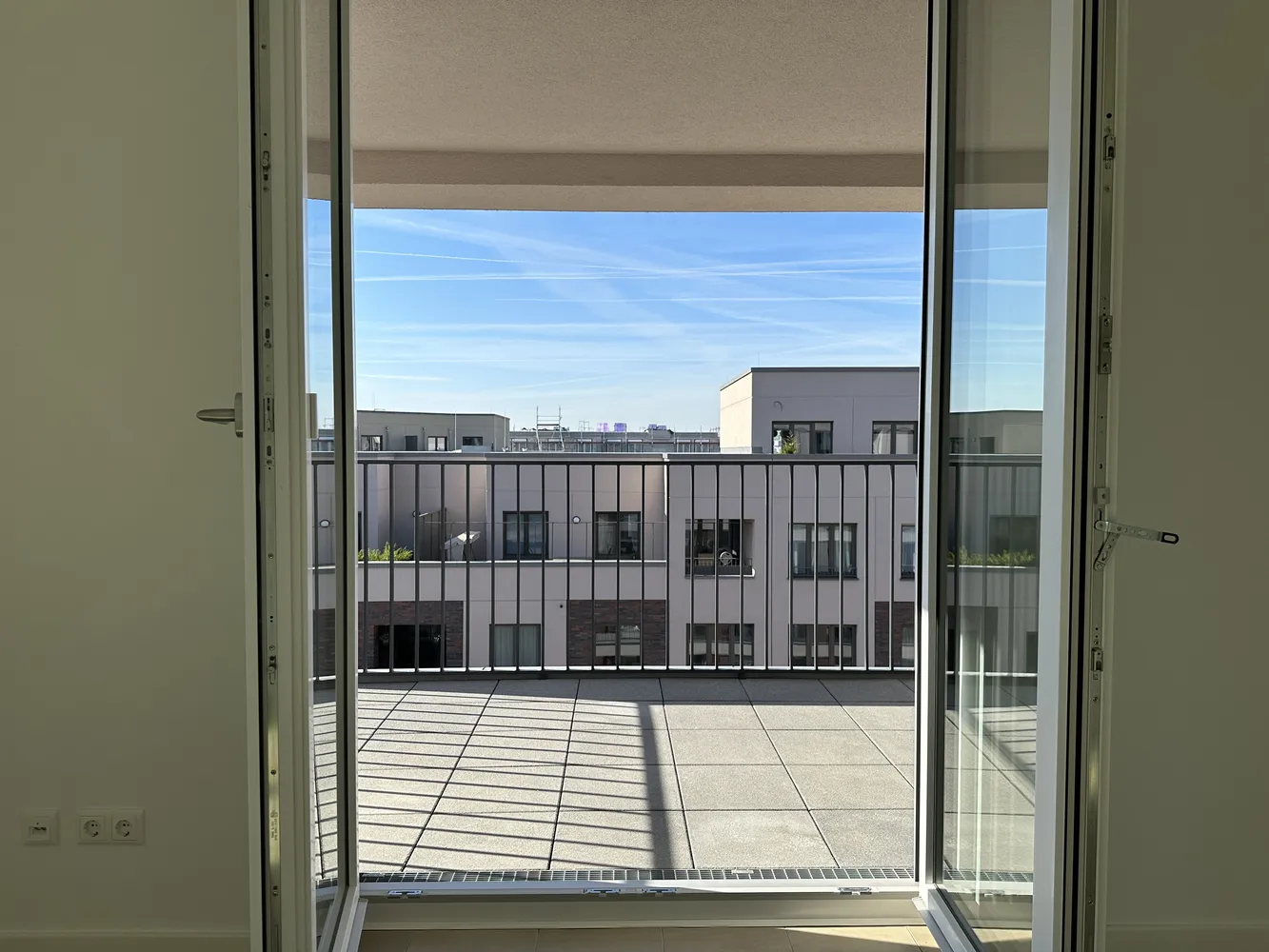3 Zimmer Wohnung mit 101 m² in Berlin – Bild 2