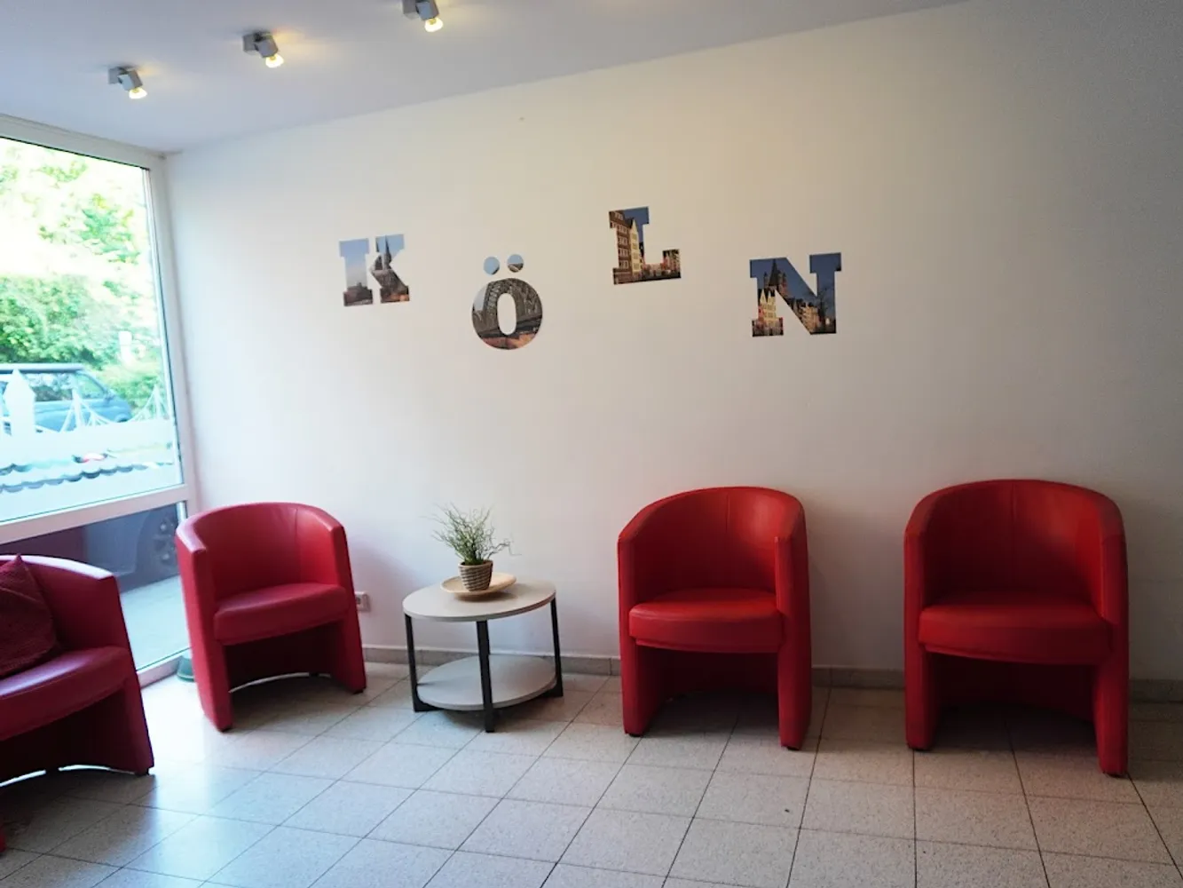 2 Zimmer Wohnung mit 56 m² in Köln – Bild 12