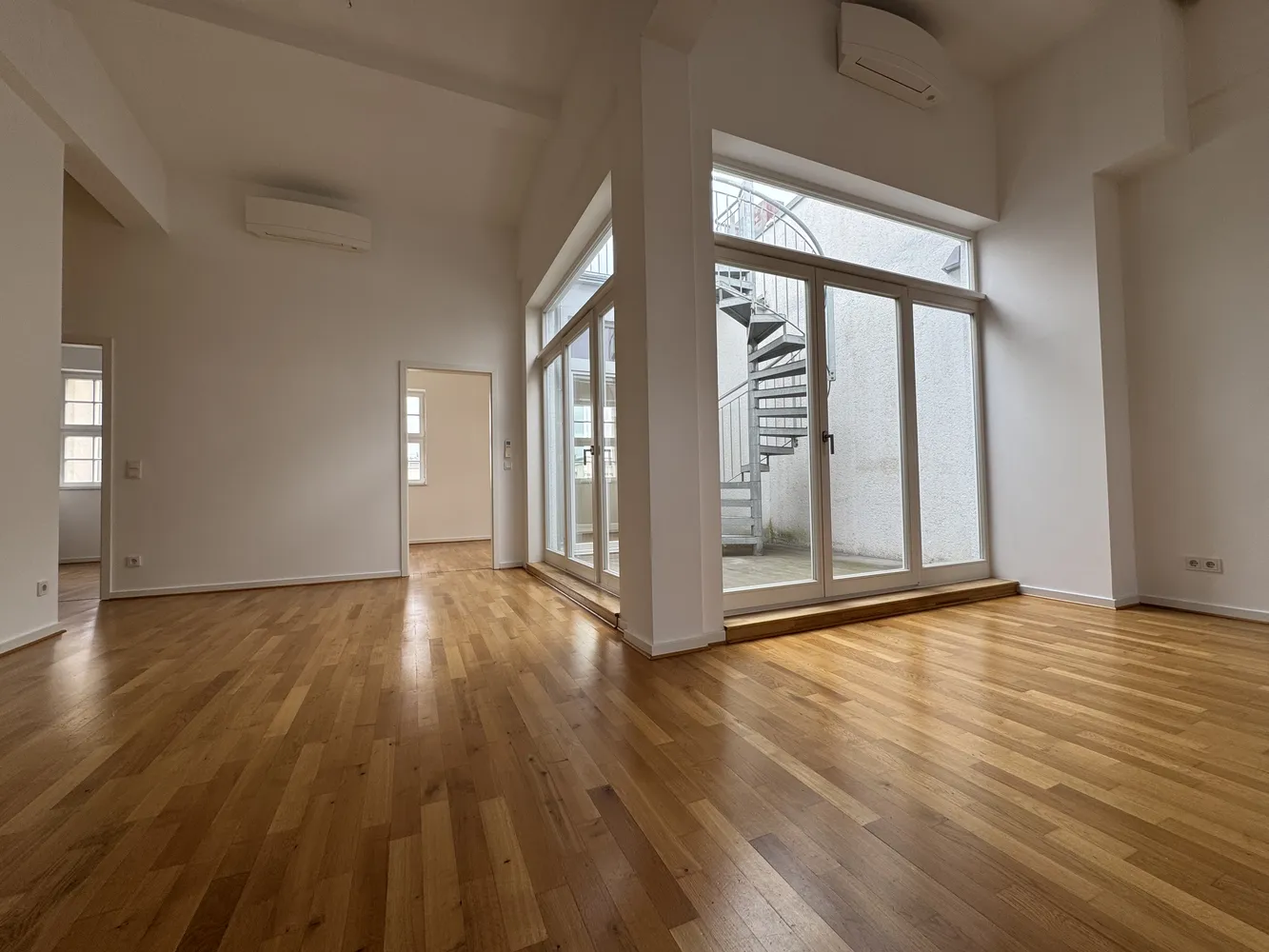 5 Zimmer Wohnung mit 133 m² in Leipzig – Bild 2