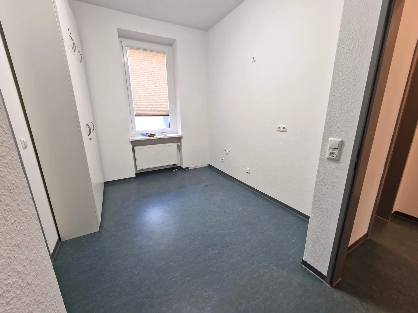 2 Zimmer Wohnung mit 90 m² in Hof – Bild 3