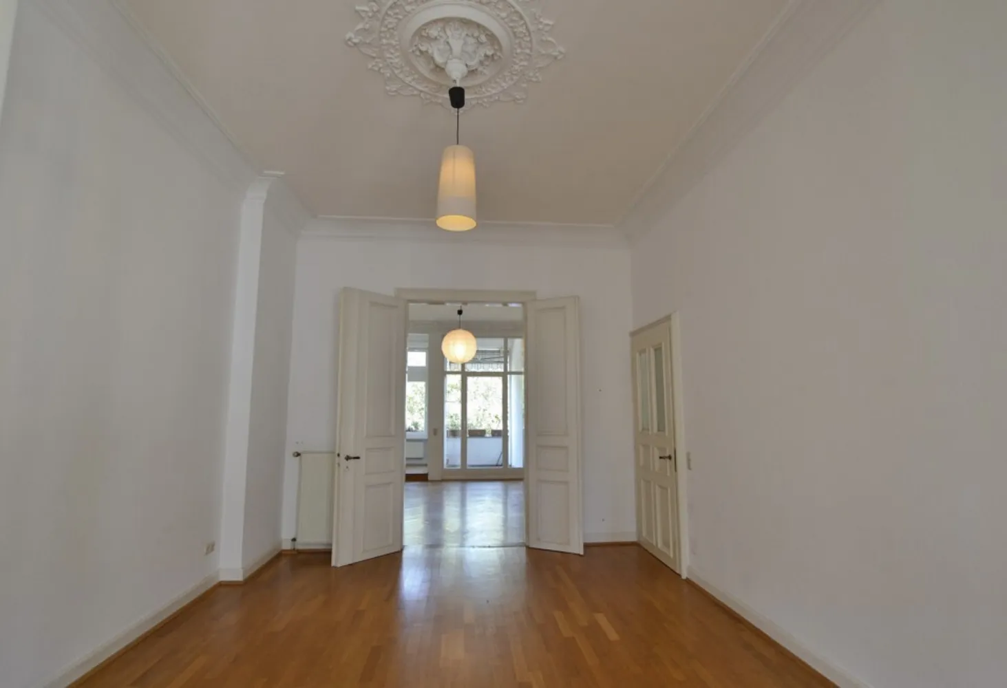 4 Zimmer Wohnung mit 110 m² in Wiesbaden – Bild 8