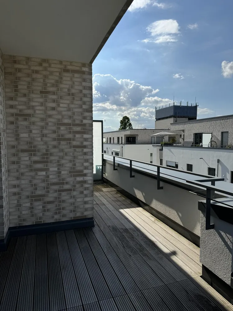 2 Zimmer Wohnung mit 76 m² in Köln – Bild 8