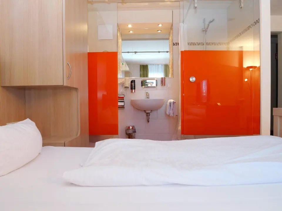 2 Zimmer Wohnung mit 30 m² in Karlsruhe – Bild 4