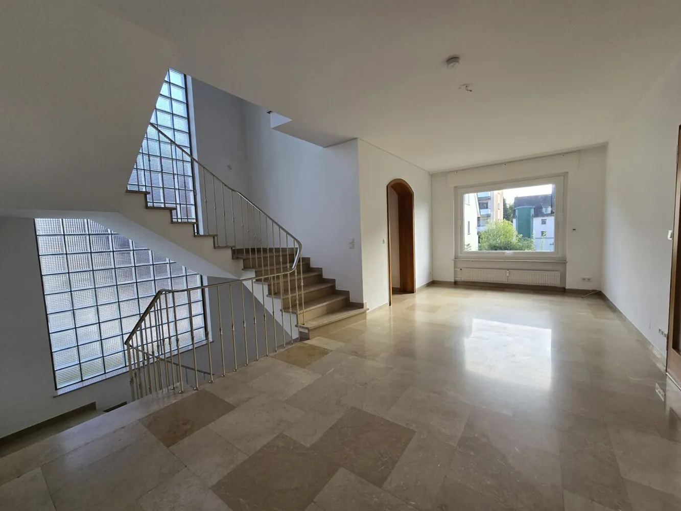 5 room apartment with 195 m² in Frankfurt am Main – Photo 6