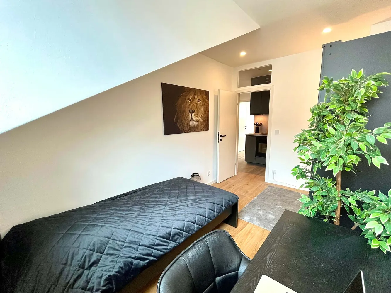 WG-Zimmer mit 10 m² in München – Bild 4
