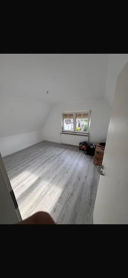 4 Zimmer Wohnung mit 90 m² in Delmenhorst – Bild 1
