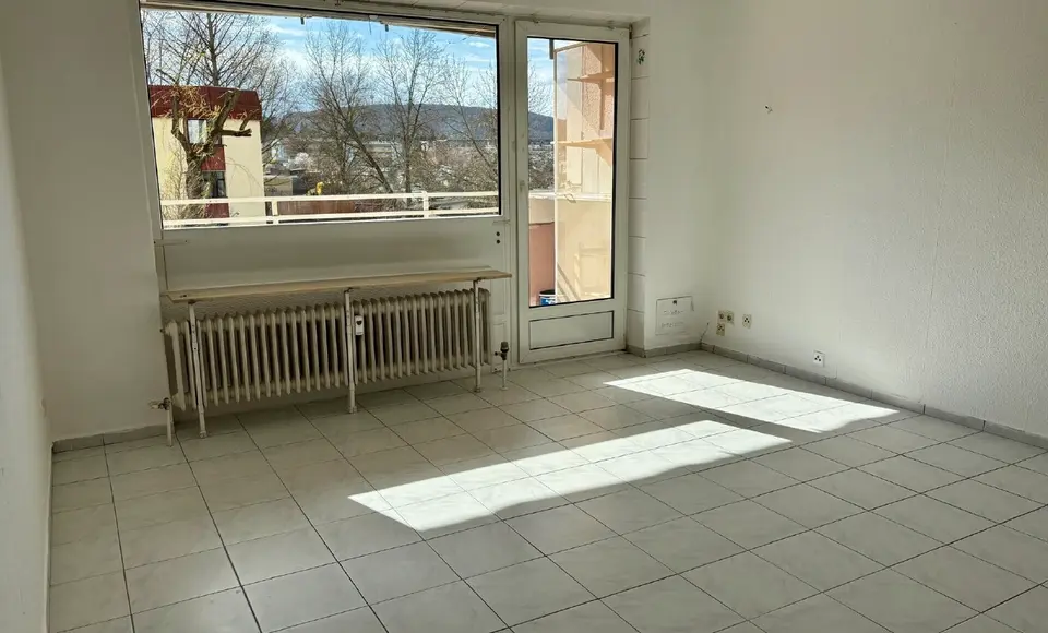 4 Zimmer Wohnung mit 71 m² in Wiesbaden – Bild 2