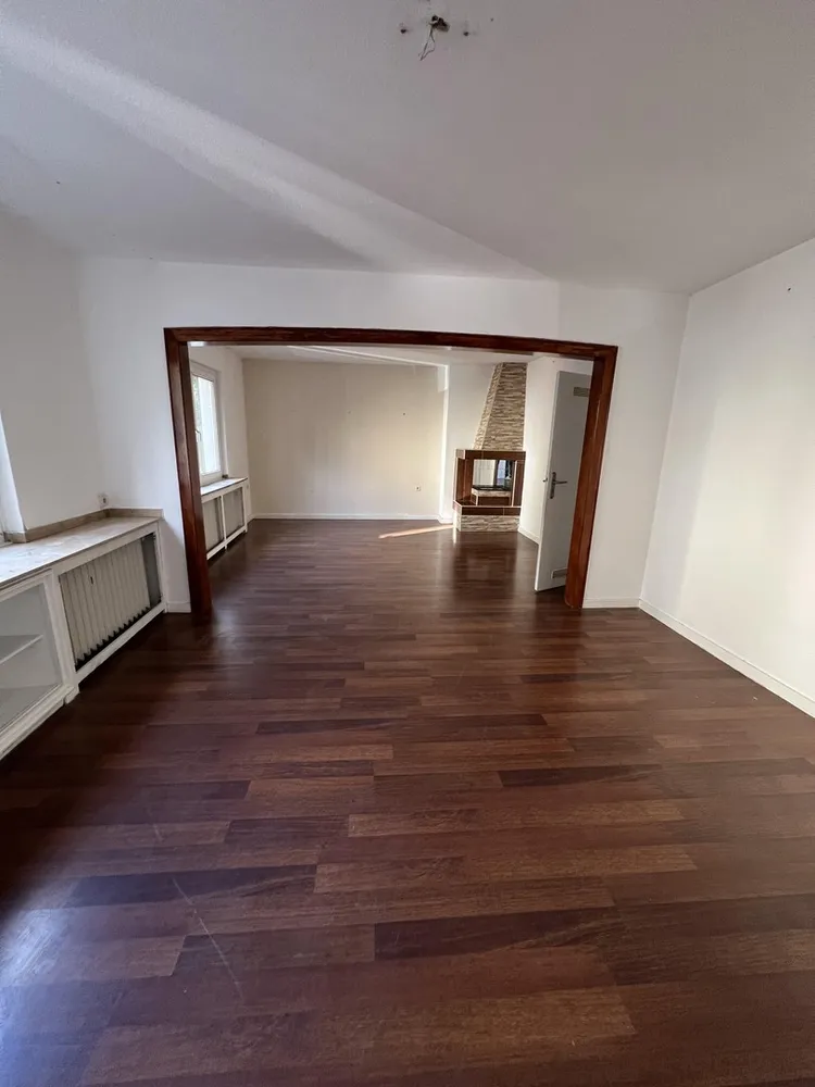 5 Zimmer Wohnung mit 115 m² in Duisburg – Bild 2
