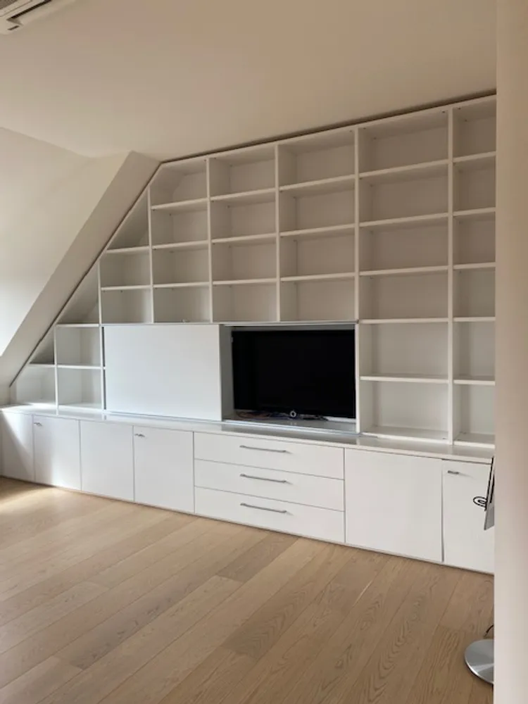 6 Zimmer Wohnung mit 242 m² in Wiesbaden – Bild 9