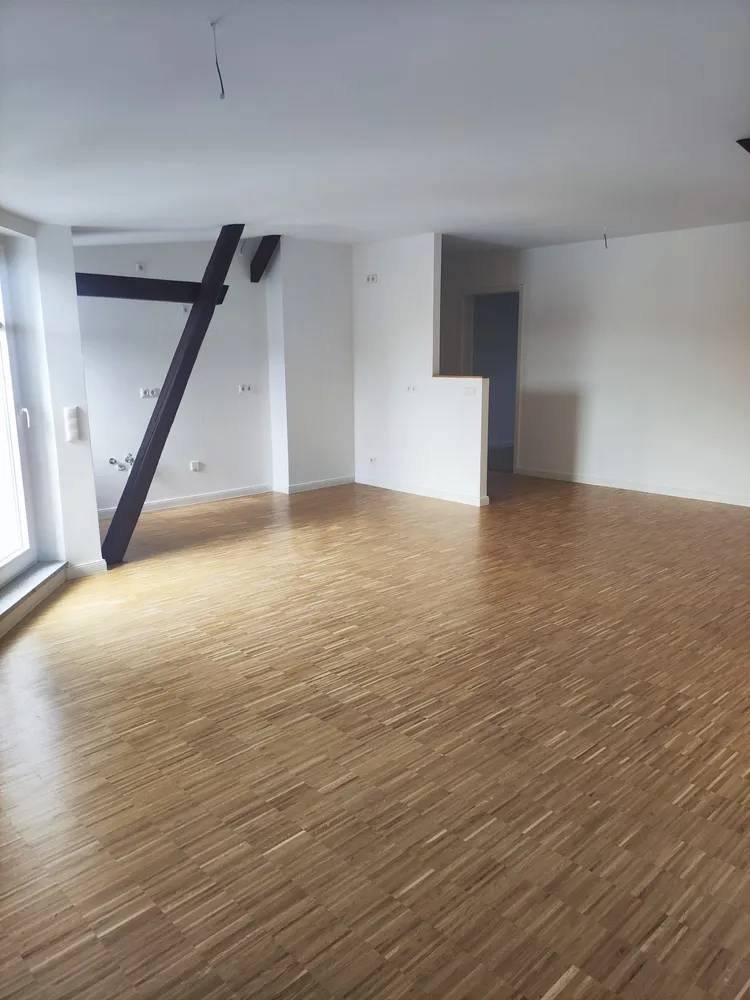 3 Zimmer Wohnung mit 117 m² in Halle (Saale) – Bild 2