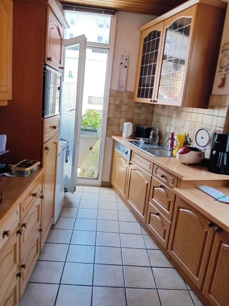 6 Zimmer Wohnung mit 200 m² in Stuttgart – Bild 7