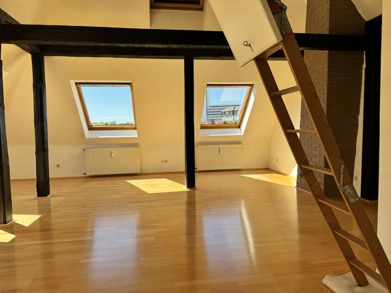 4 Zimmer Wohnung mit 98 m² in Essen – Bild 2