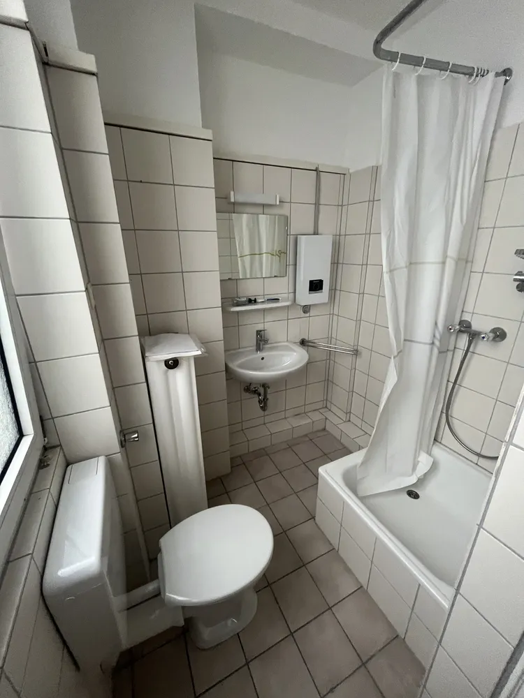 2 room apartment with 83 m² in Düsseldorf – Photo 8